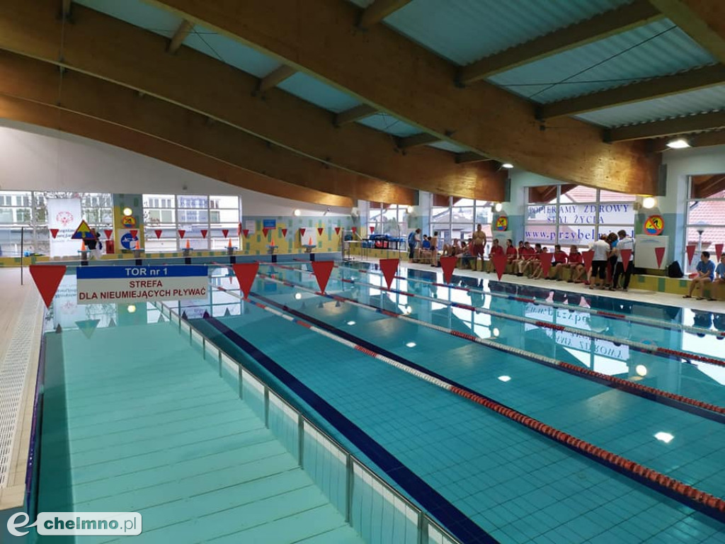 Wrócili z medalami z zawodów pływackich w Osielsku