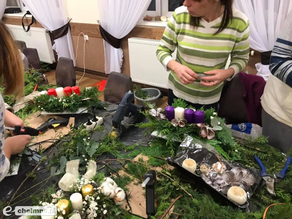 Przygotowali piękne stroiki adwentowe