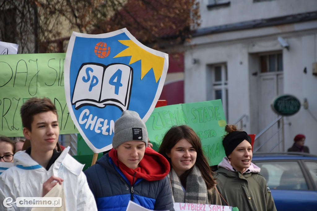 Tłumy uczniów na Młodzieżowym Strajku Klimatycznym