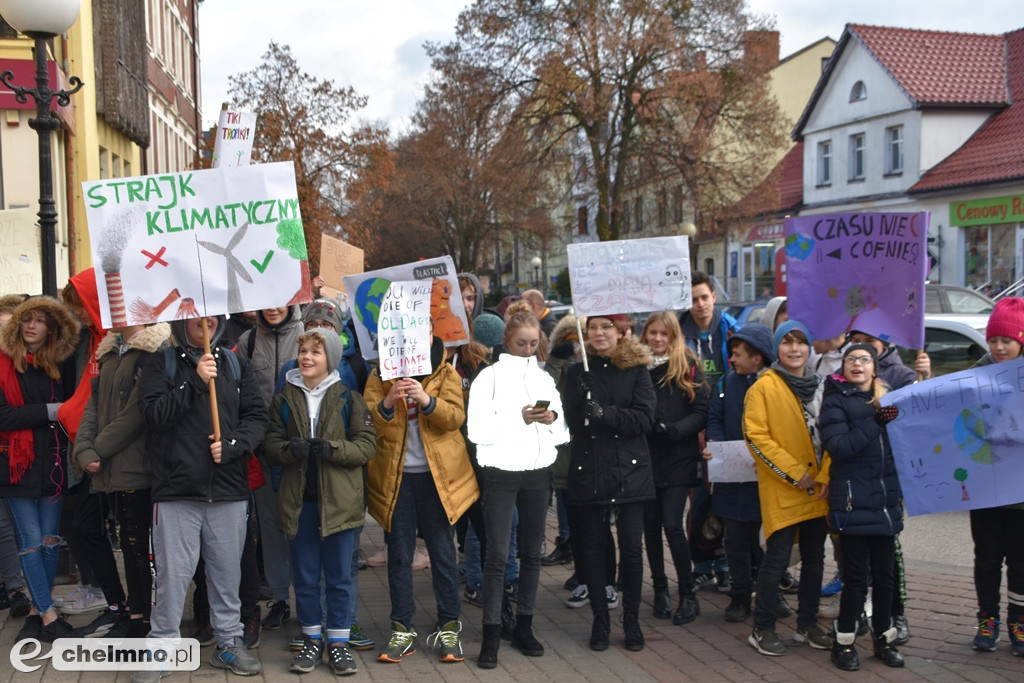 Tłumy uczniów na Młodzieżowym Strajku Klimatycznym