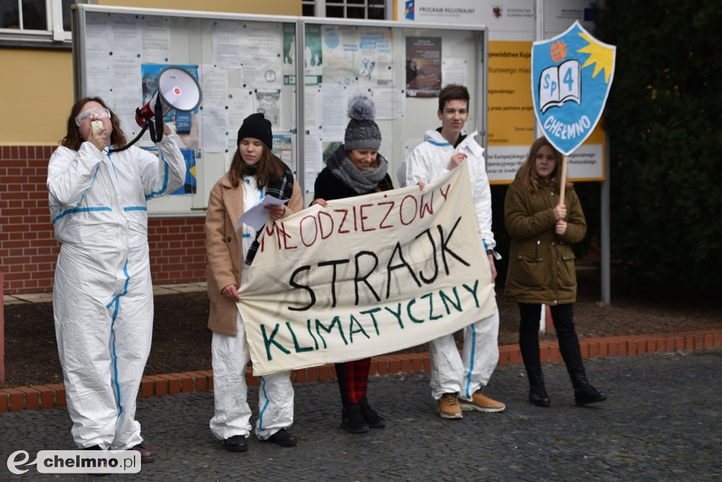 Tłumy uczniów na Młodzieżowym Strajku Klimatycznym