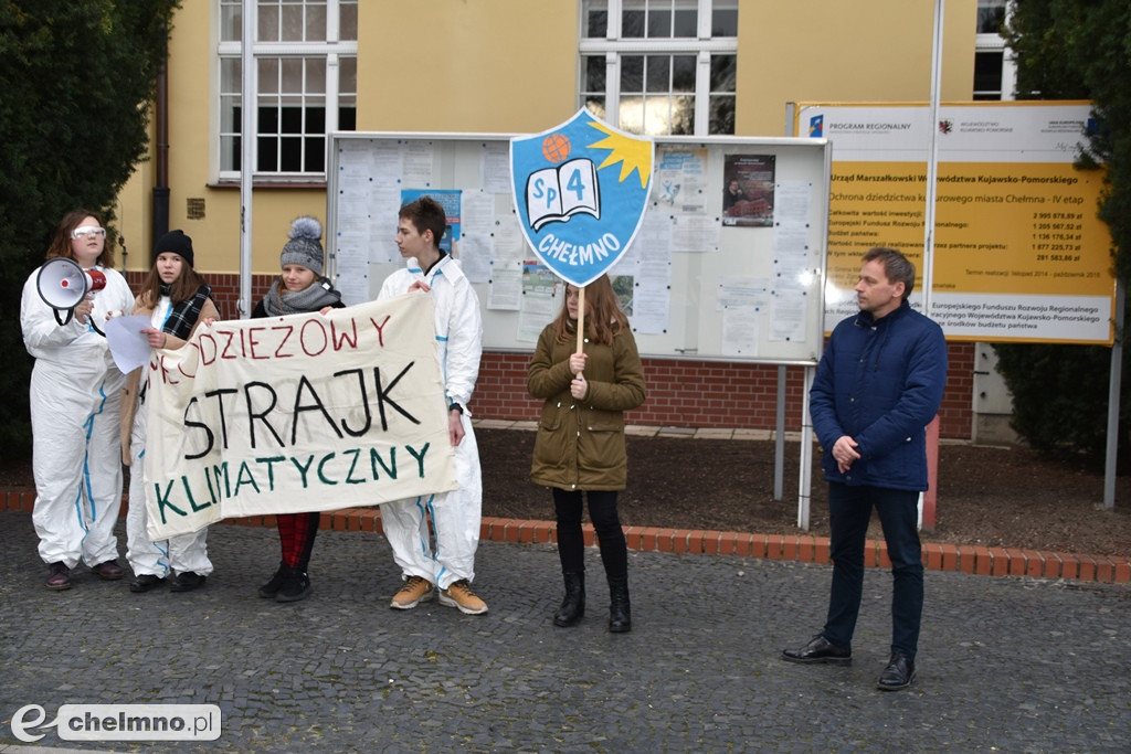 Tłumy uczniów na Młodzieżowym Strajku Klimatycznym