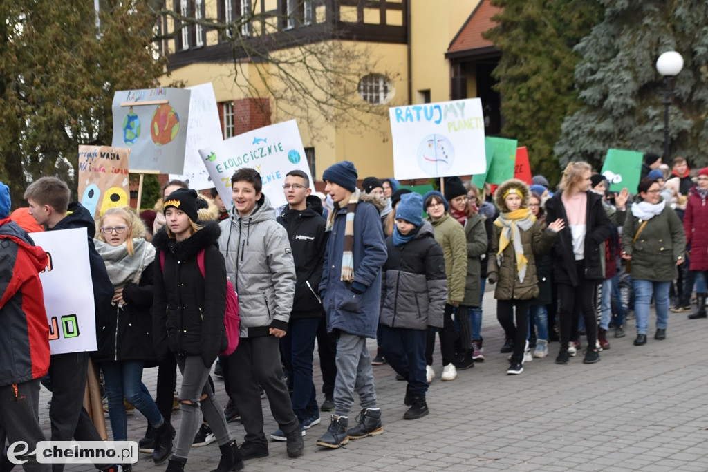 Tłumy uczniów na Młodzieżowym Strajku Klimatycznym
