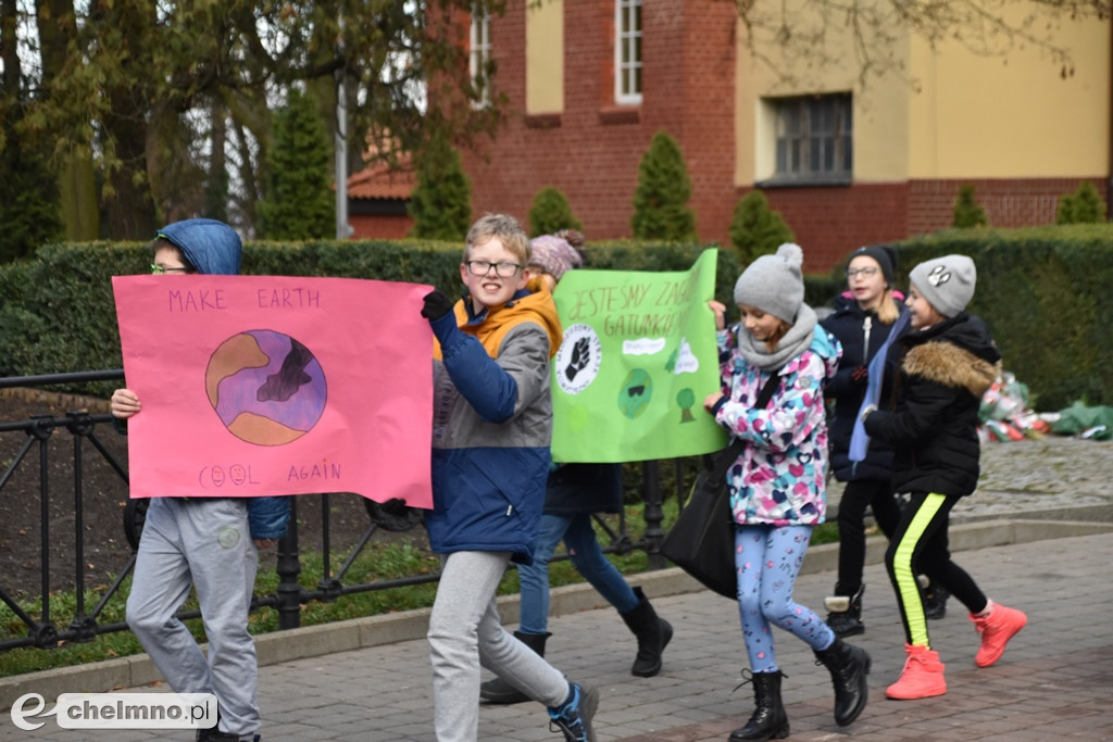 Tłumy uczniów na Młodzieżowym Strajku Klimatycznym