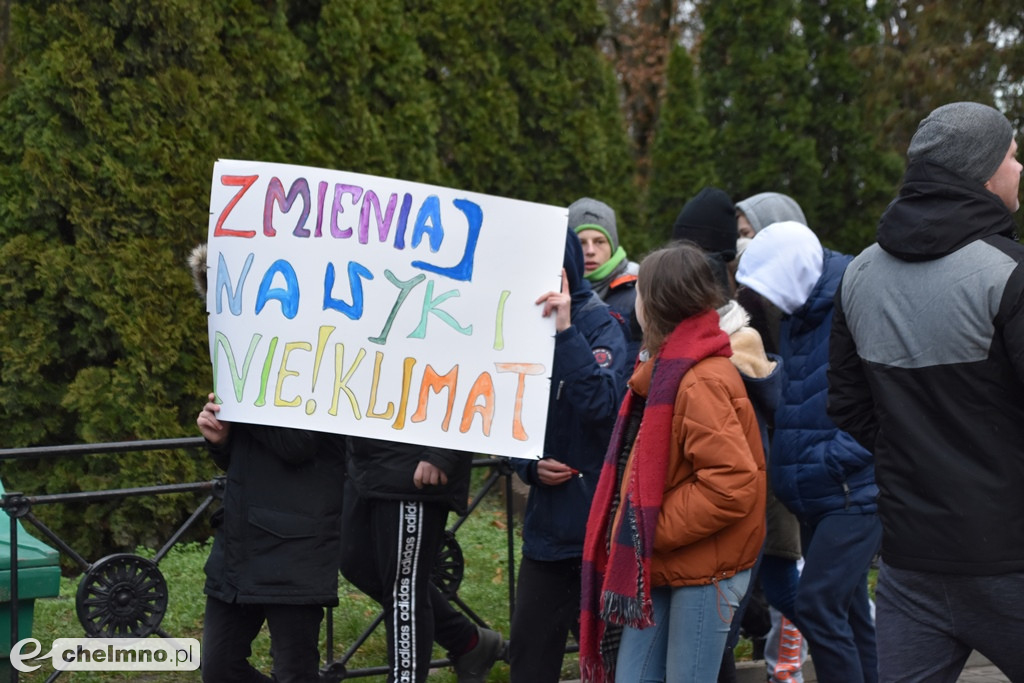 Tłumy uczniów na Młodzieżowym Strajku Klimatycznym