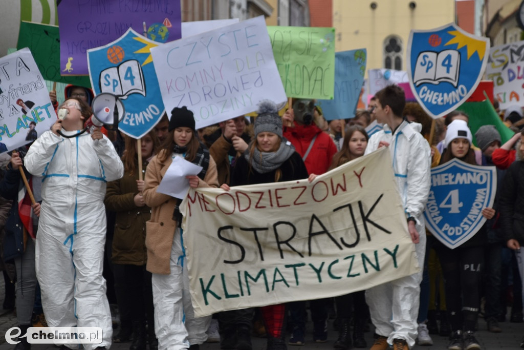 Tłumy uczniów na Młodzieżowym Strajku Klimatycznym