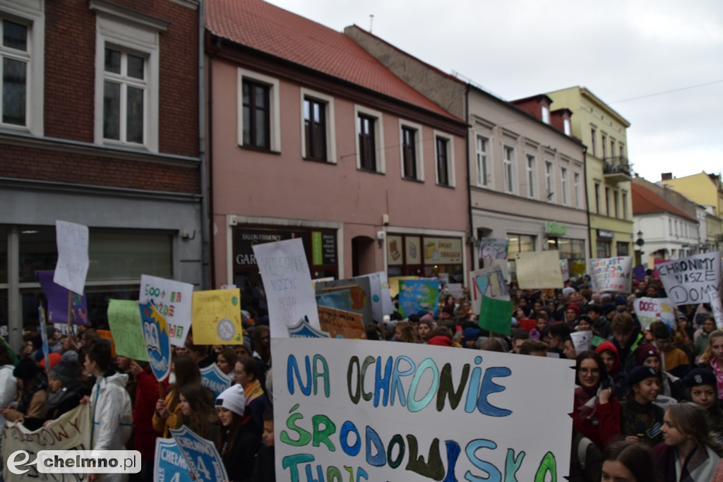 Tłumy uczniów na Młodzieżowym Strajku Klimatycznym