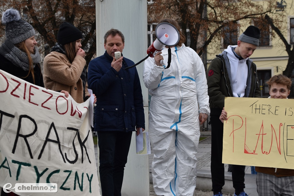 Tłumy uczniów na Młodzieżowym Strajku Klimatycznym