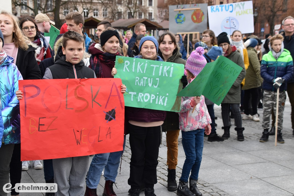Tłumy uczniów na Młodzieżowym Strajku Klimatycznym