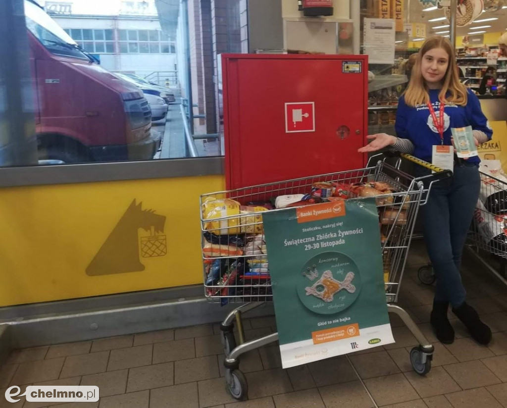 Dwójka włączyła się w akcję zbiórki żywności