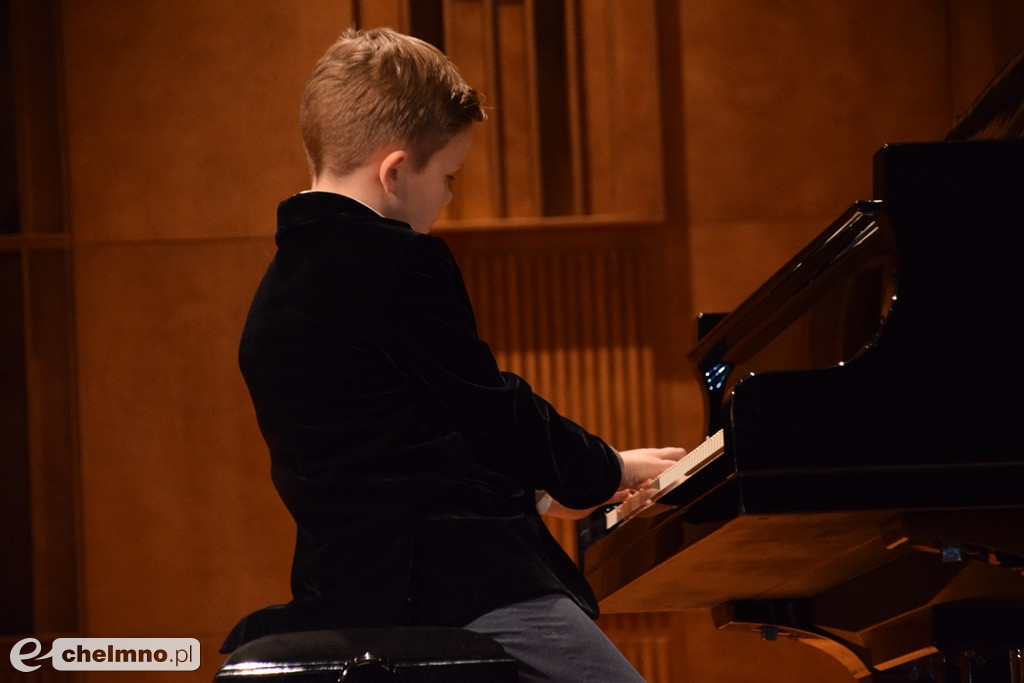 Koncert uczniów sekcji fortepianu w Szkole Muzycznej