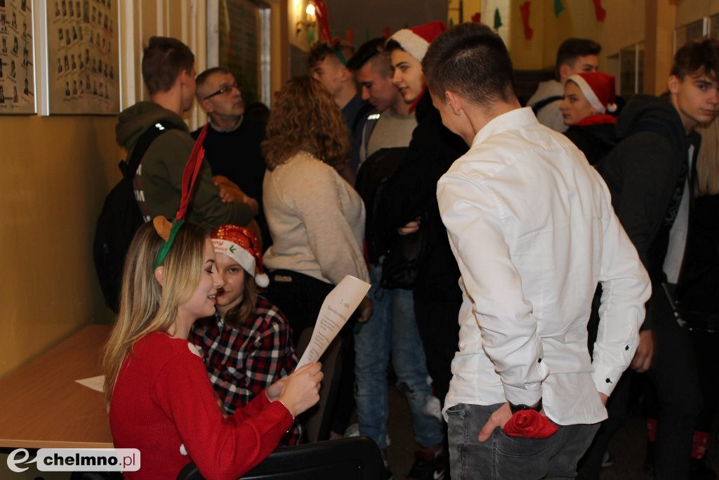 Fotorelacja z piątkowych Mikołajek w ZS nr 2