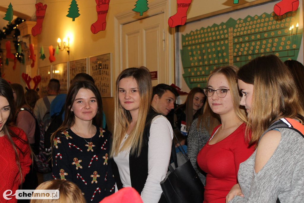 Fotorelacja z piątkowych Mikołajek w ZS nr 2
