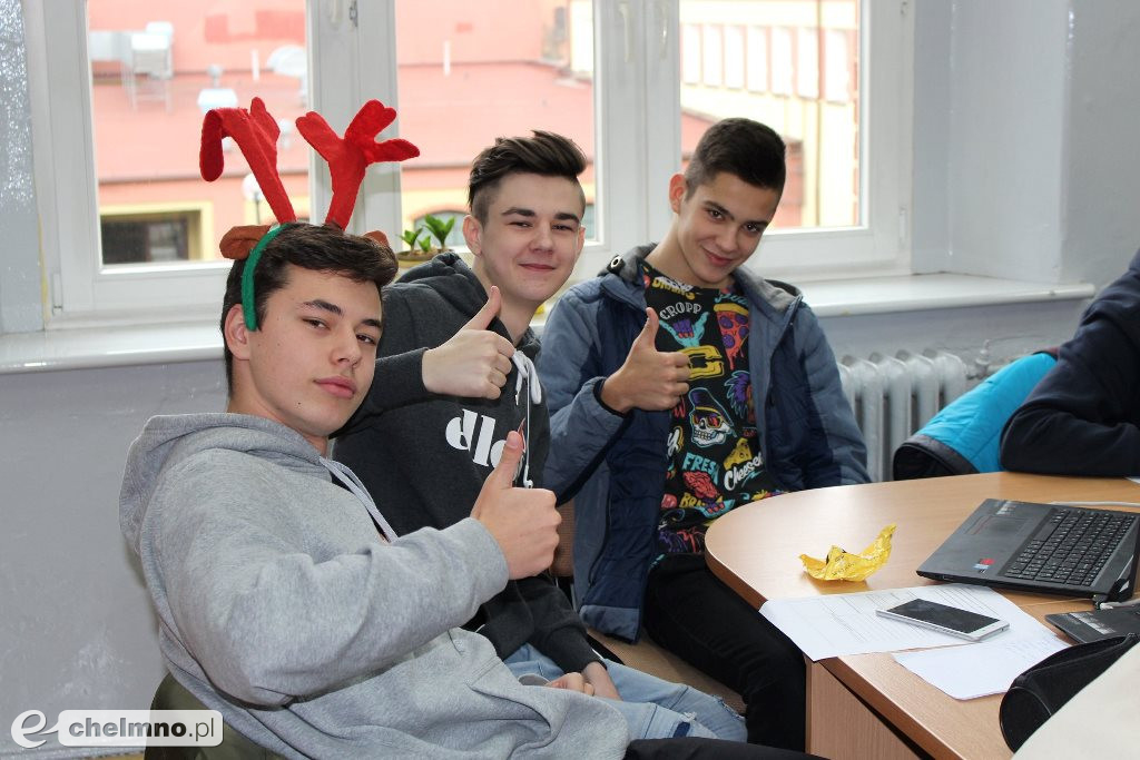 Fotorelacja z piątkowych Mikołajek w ZS nr 2
