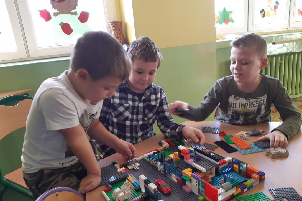 Ciekawe zajęcia świetlicowe w Czwórce