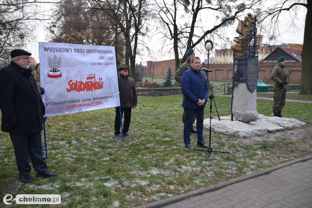 Obchody 38. rocznicy wprowadzenia w Polsce stanu wojennego