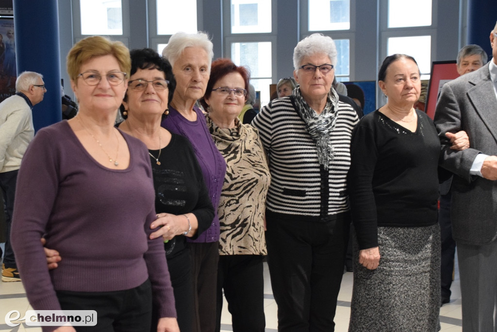 Seniorzy zaprezentowali swoje prace na wystawie w Rondzie