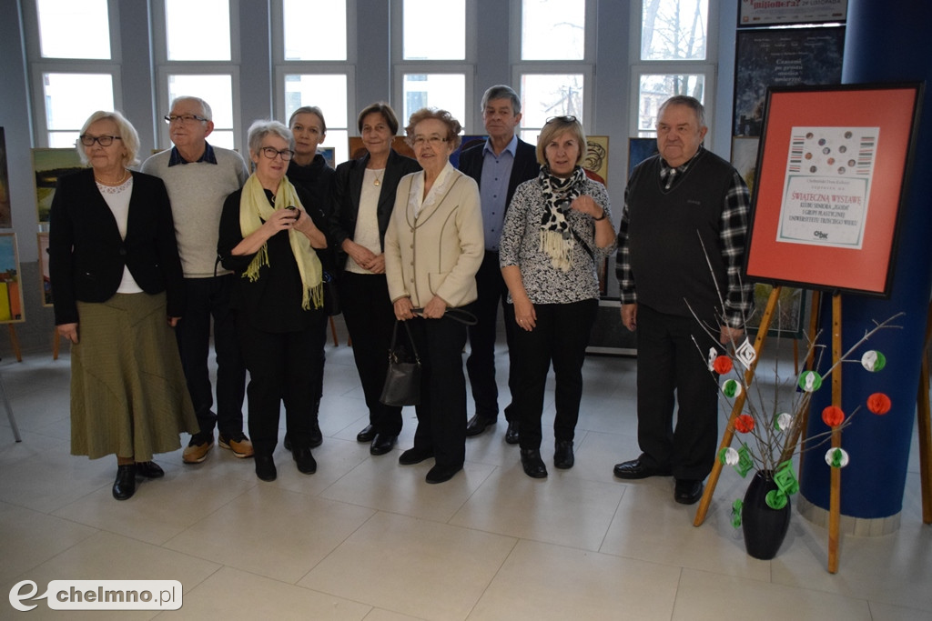 Seniorzy zaprezentowali swoje prace na wystawie w Rondzie