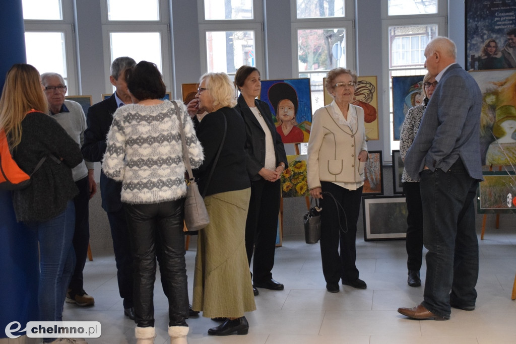 Seniorzy zaprezentowali swoje prace na wystawie w Rondzie