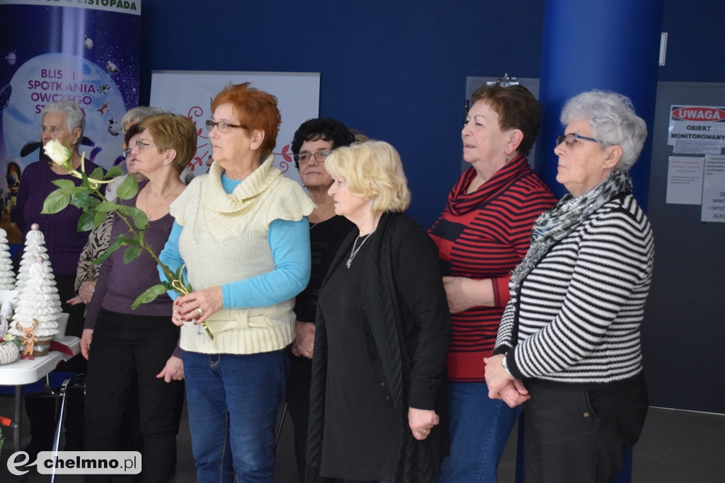 Seniorzy zaprezentowali swoje prace na wystawie w Rondzie