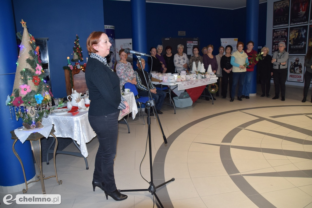 Seniorzy zaprezentowali swoje prace na wystawie w Rondzie