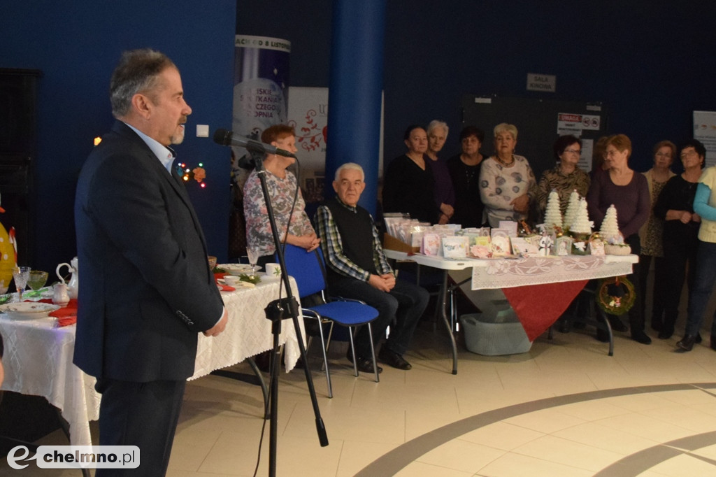 Seniorzy zaprezentowali swoje prace na wystawie w Rondzie