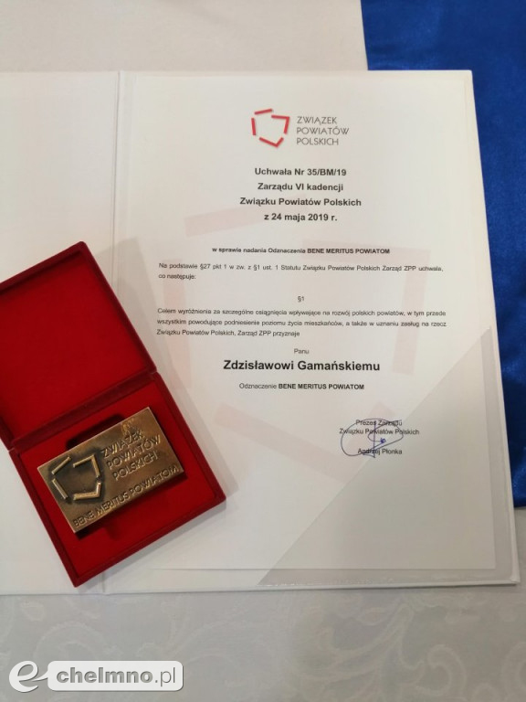 Starosta Chełmiński otrzymał odznaczenie na Konwencie Powiatów