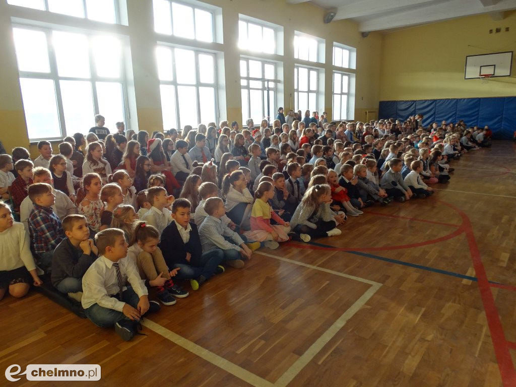 Przedstawienie o tematyce świątecznej w Czwórce