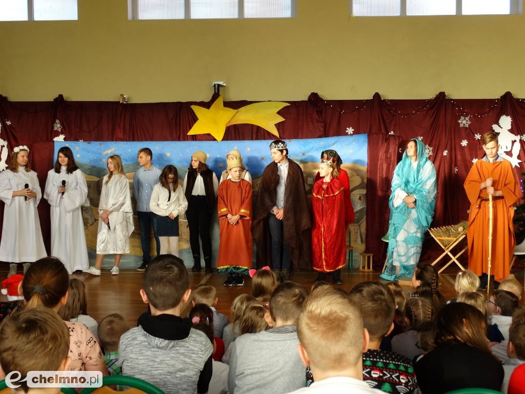 Przedstawienie o tematyce świątecznej w Czwórce