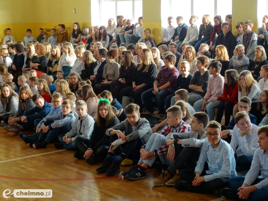 Przedstawienie o tematyce świątecznej w Czwórce