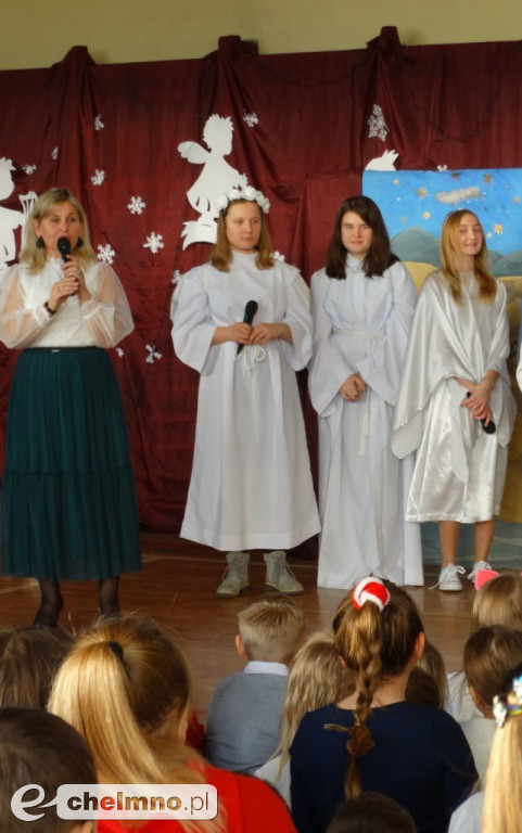 Przedstawienie o tematyce świątecznej w Czwórce