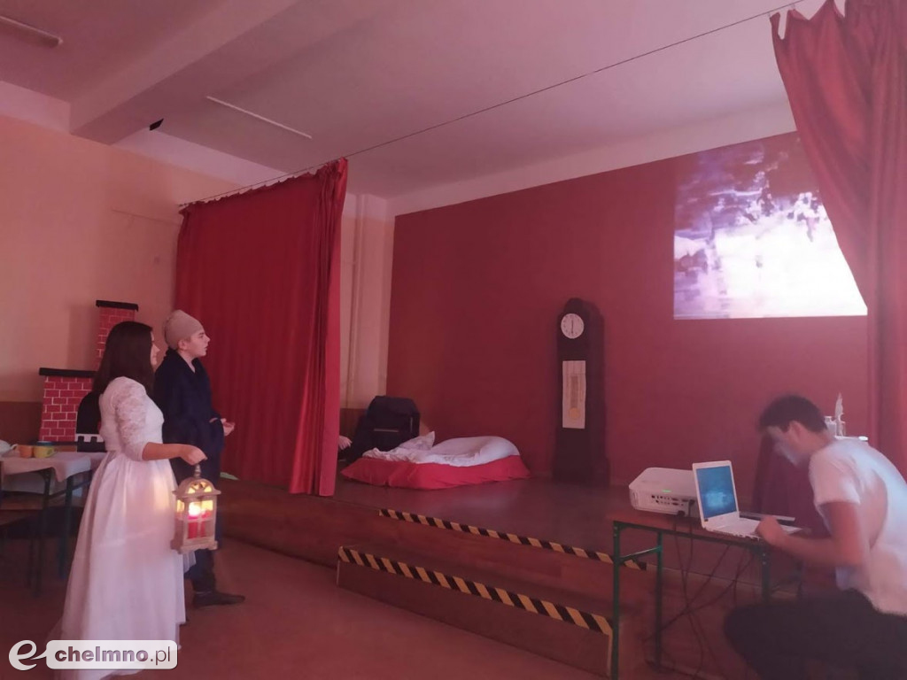 Opowieść Wigilijna: przedstawienie teatralne w nowej odsłonie