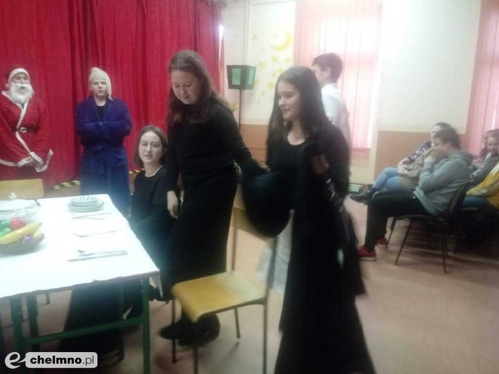 Opowieść Wigilijna: przedstawienie teatralne w nowej odsłonie