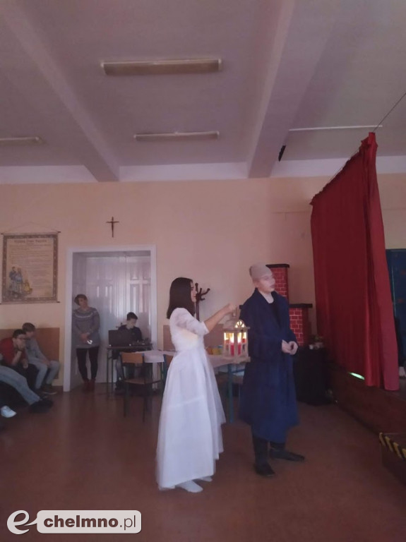 Opowieść Wigilijna: przedstawienie teatralne w nowej odsłonie