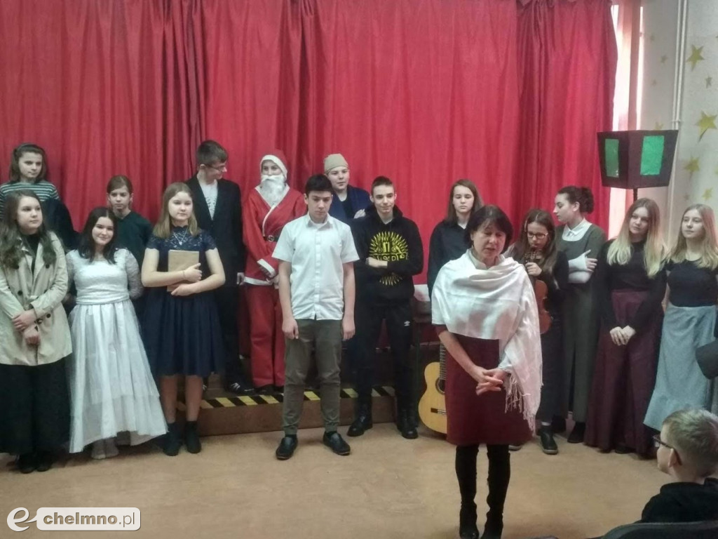 Opowieść Wigilijna: przedstawienie teatralne w nowej odsłonie