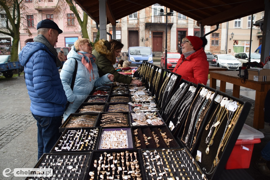 Masa rozmaitości podczas Jarmarku Bożonarodzeniowego