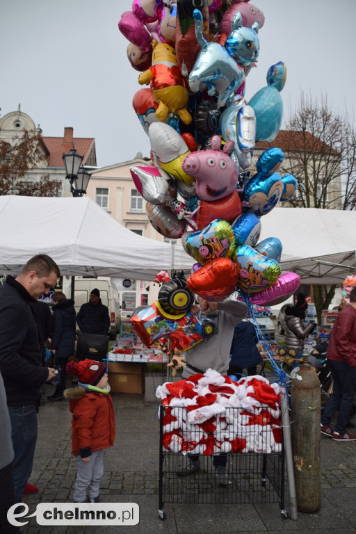 Masa rozmaitości podczas Jarmarku Bożonarodzeniowego