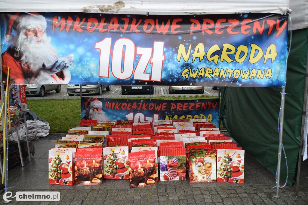 Masa rozmaitości podczas Jarmarku Bożonarodzeniowego