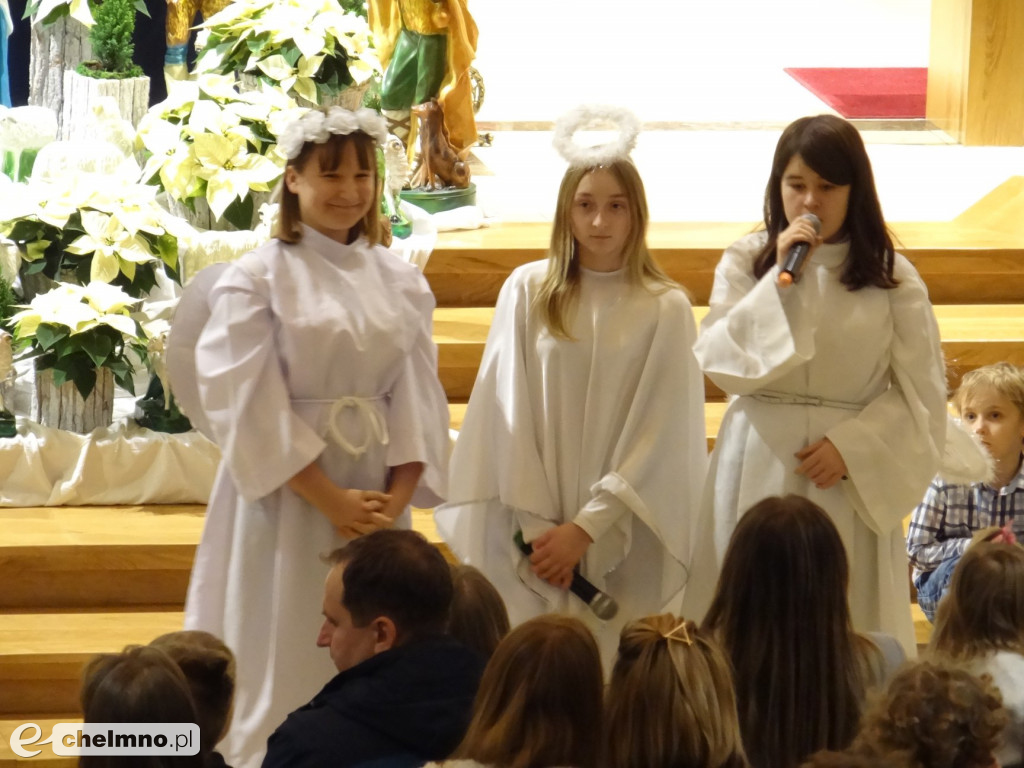 Jasełka uczniów Czwórki podczas pasterki w kościele Pallotynów