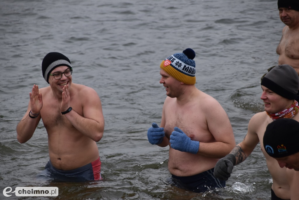 Siła wielkiego serca, czyli morsowanie i licytowanie
