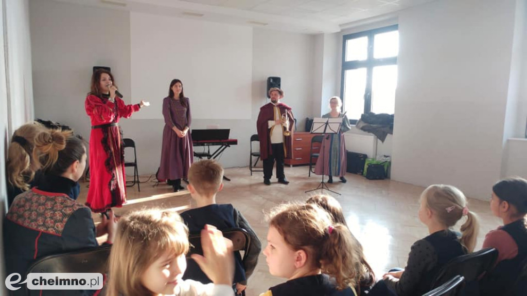 Audycja muzyczna Toruńskiej Orkiestry Symfonicznej w Katoliku