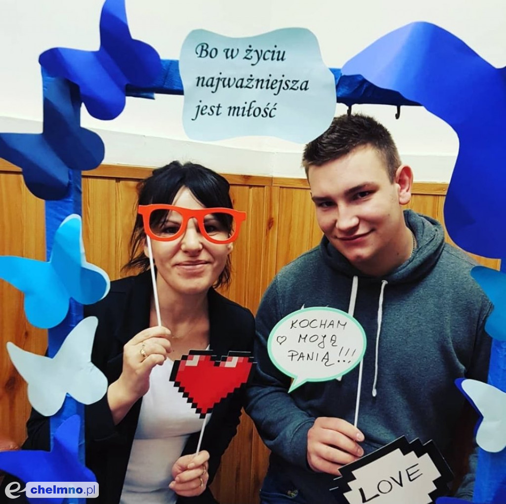 Walentynkowa fotobudka w kolorze blue