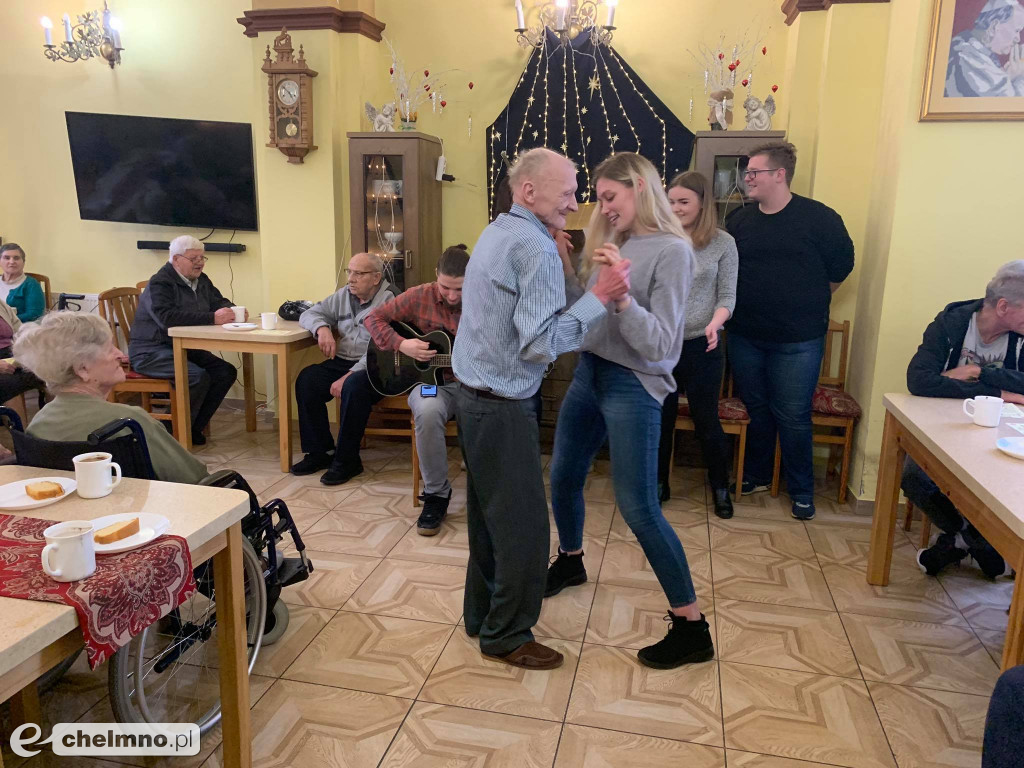 Sympatyczna wizyta w Domu Pomocy Społecznej