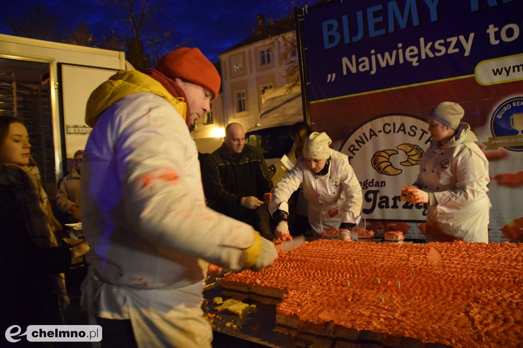 Wspaniale się udał rekordowy tort gigant