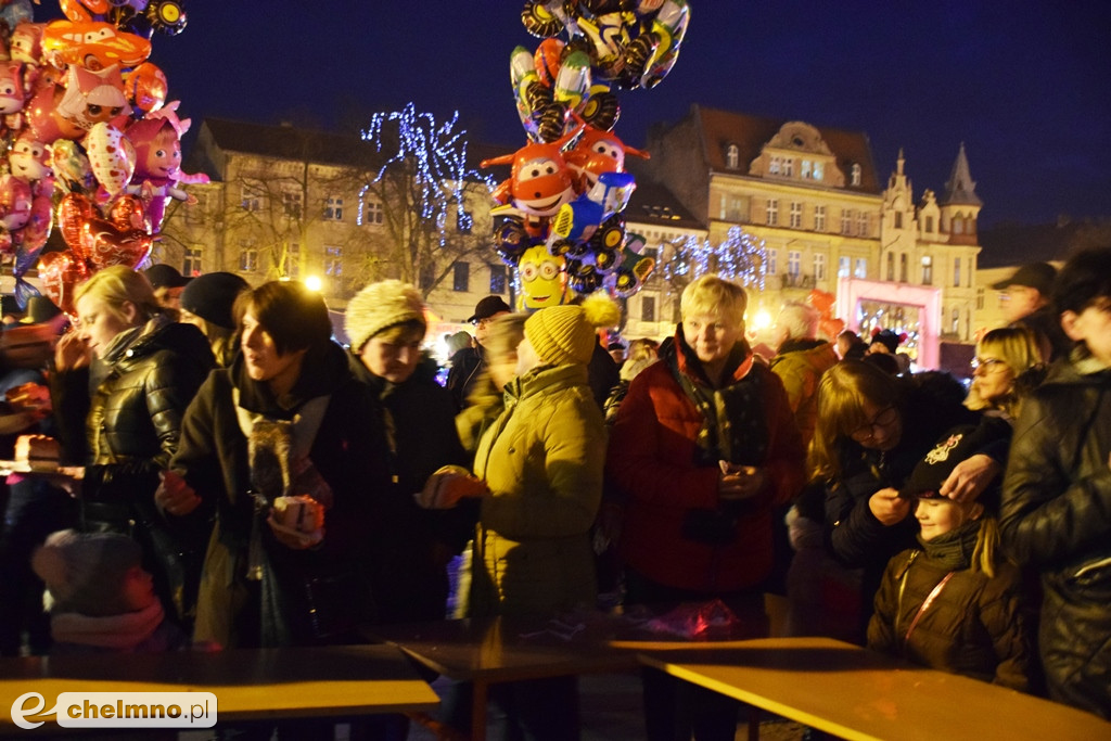 Wspaniale się udał rekordowy tort gigant