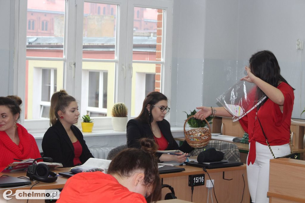 Szkolne Walentynki pełne uśmiechu
