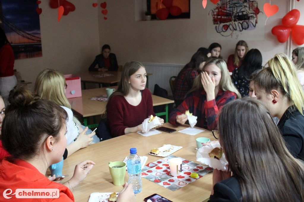 Szkolne Walentynki pełne uśmiechu