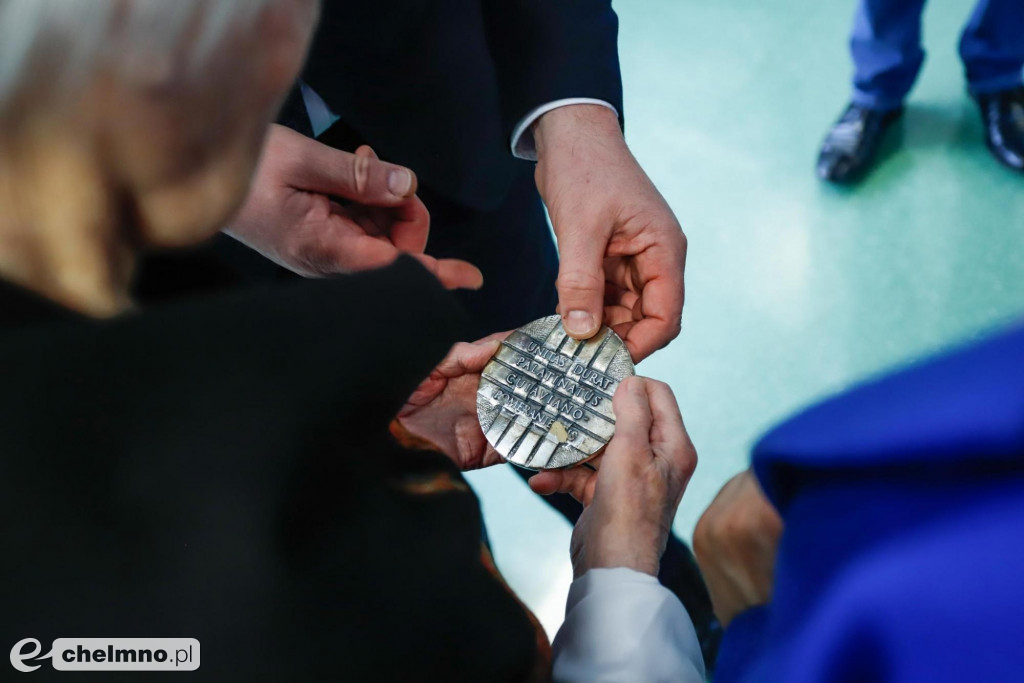 Medal Unitas Durat dla stulatki pani Kamili