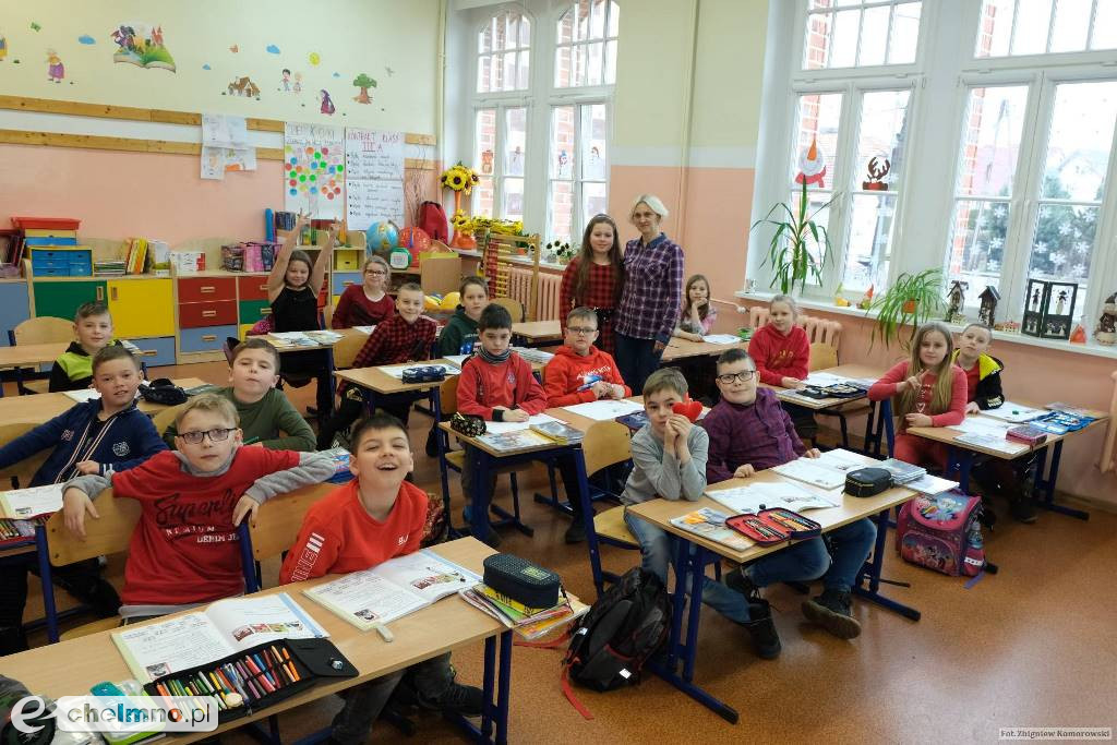 Serduszkowo i w barwach czerwieni, czyli święto zakochanych w Jedynce