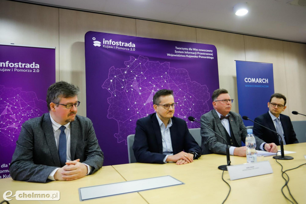 Infostrada 2.0: mapy, certyfikaty, zezwolenia i szacunki nieruchomości przez internet